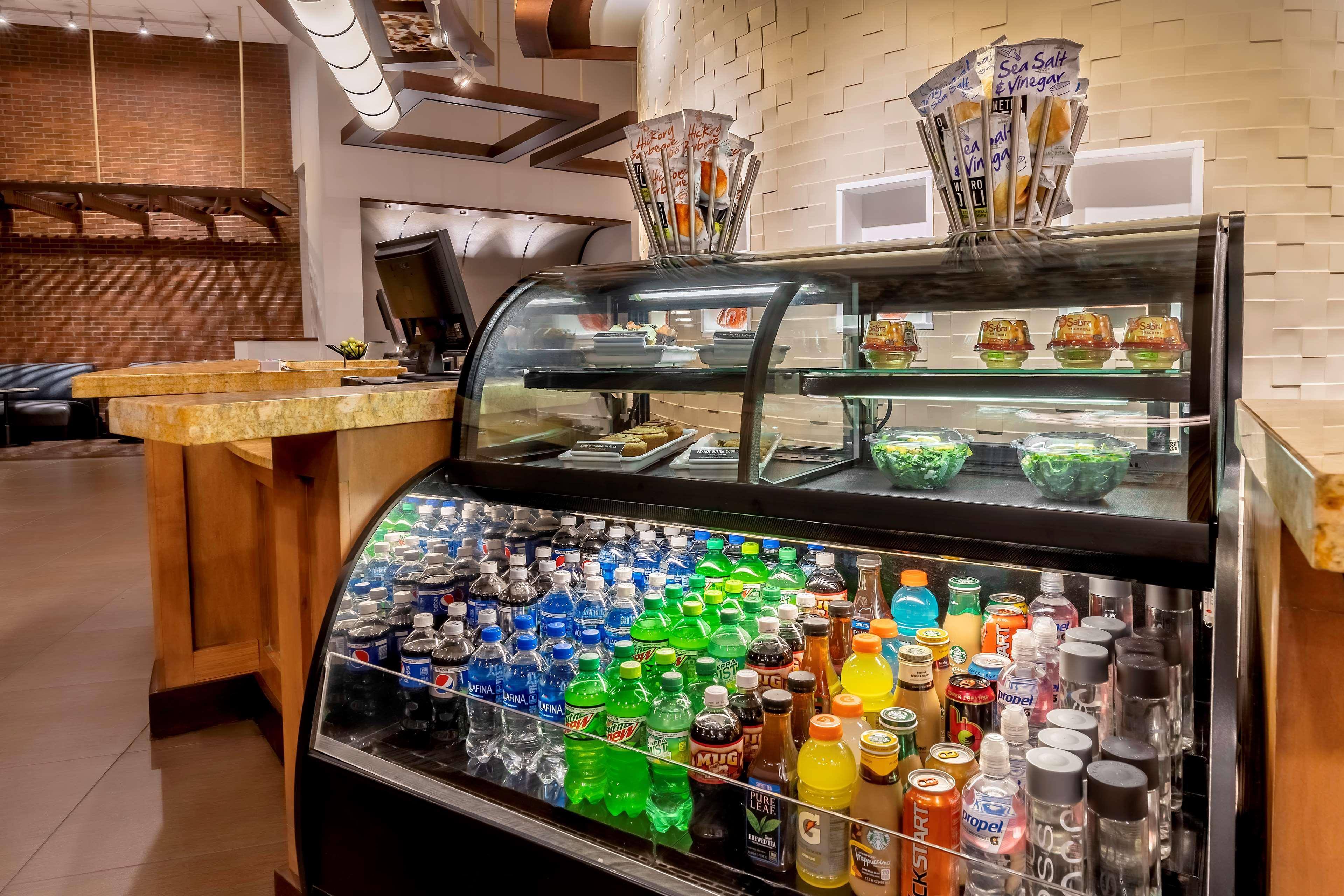 Hotel Hyatt Place Airport 3*